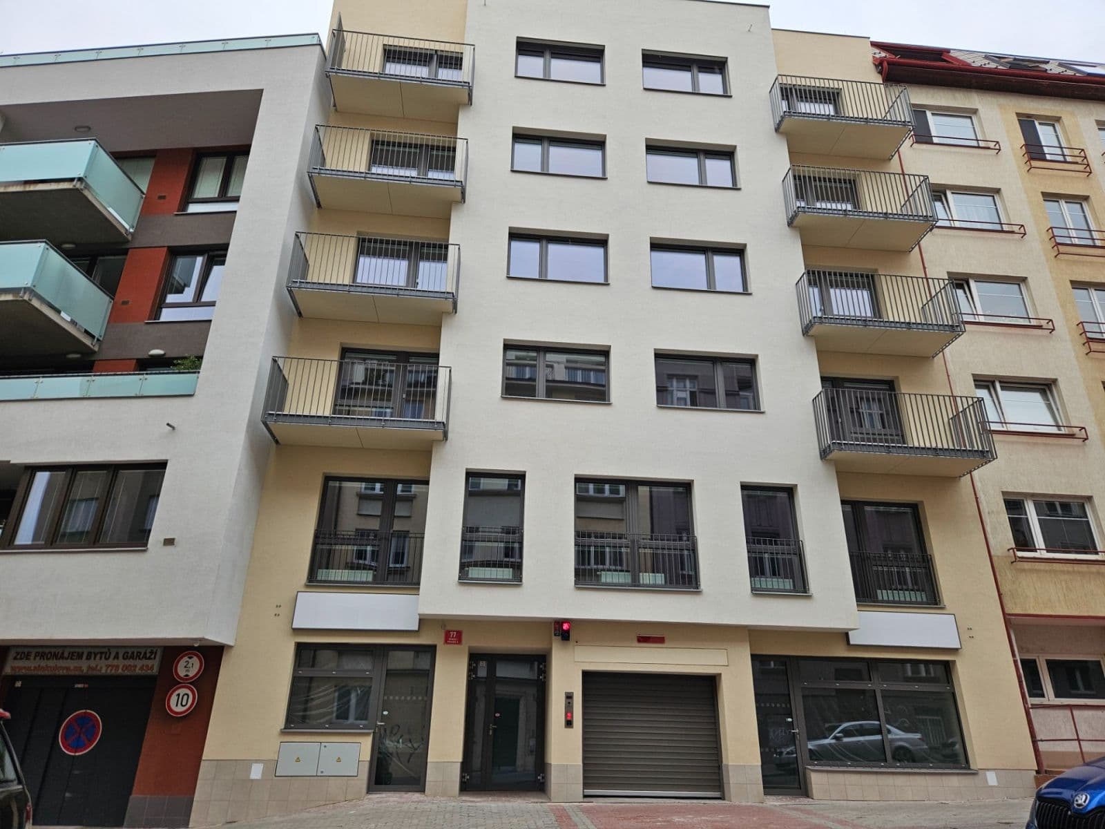 1 bedroom with open-plan kitchen flat to rent, 62 m², Sinkulova, Prague, Prague 1 bedroom with open-plan kitchen flat to rent, 62 m², Sinkulova, Prague, Prague