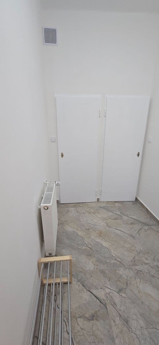 2 bedroom flat to rent, 65 m², Na Klášterním, Prague, Prague 2 bedroom flat to rent, 65 m², Na Klášterním, Prague, Prague