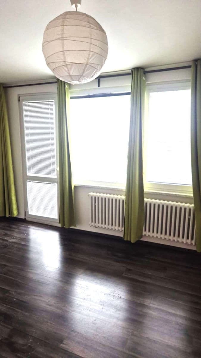 Studio flat to rent, 38 m², Dobevská, Prague, Prague Studio flat to rent, 38 m², Dobevská, Prague, Prague