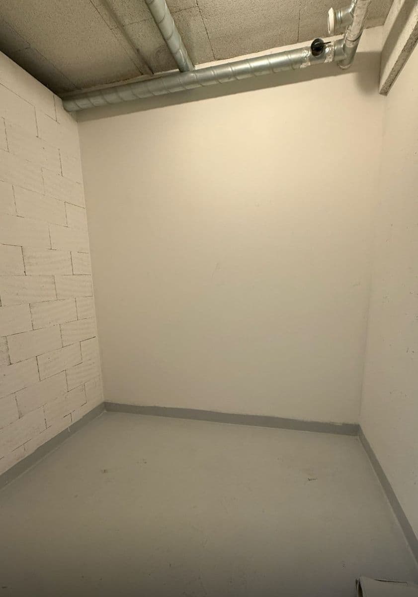 non-residential property to rent, 5 m², Na Komořsku, Prague, Prague non-residential property to rent, 5 m², Na Komořsku, Prague, Prague