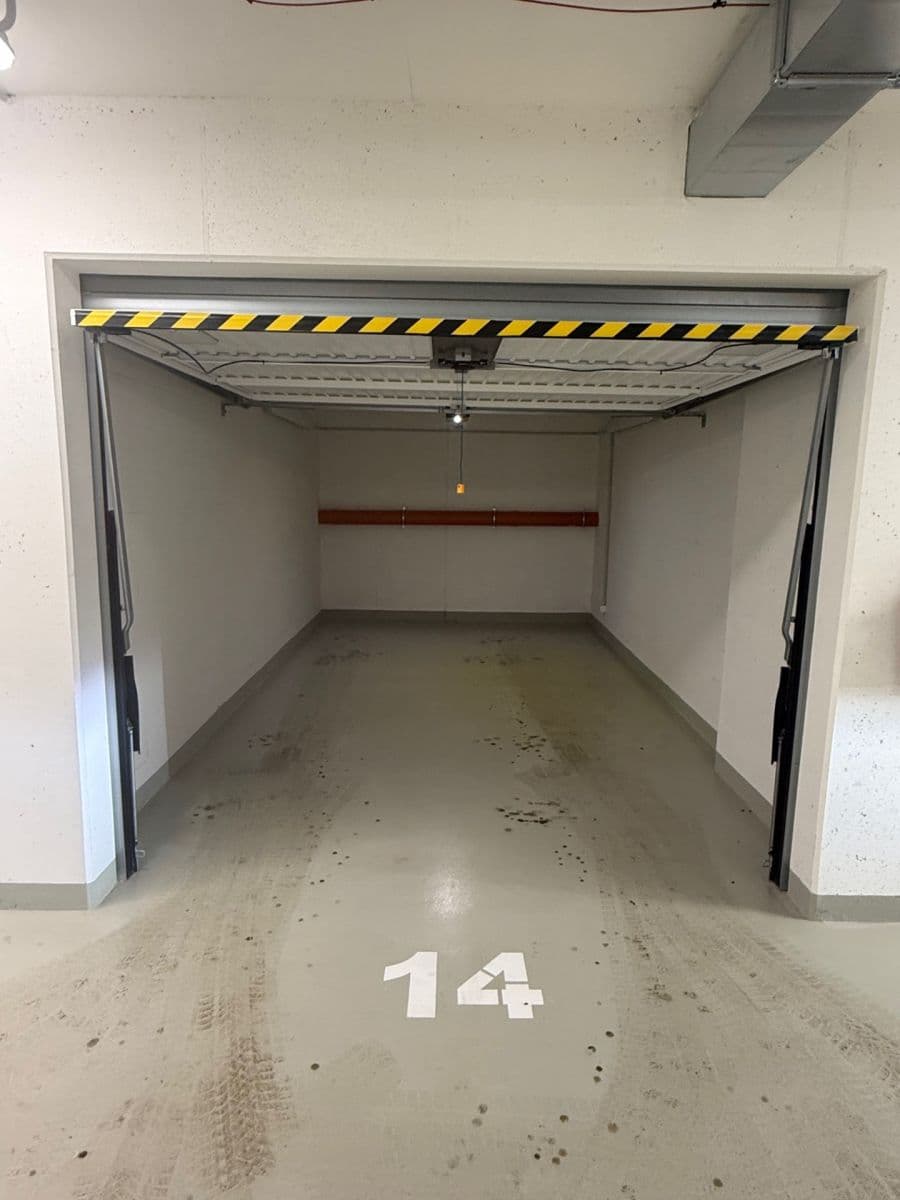 1 bedroom with open-plan kitchen flat to rent, 42 m², Fabiánové, Prague, Prague 1 bedroom with open-plan kitchen flat to rent, 42 m², Fabiánové, Prague, Prague