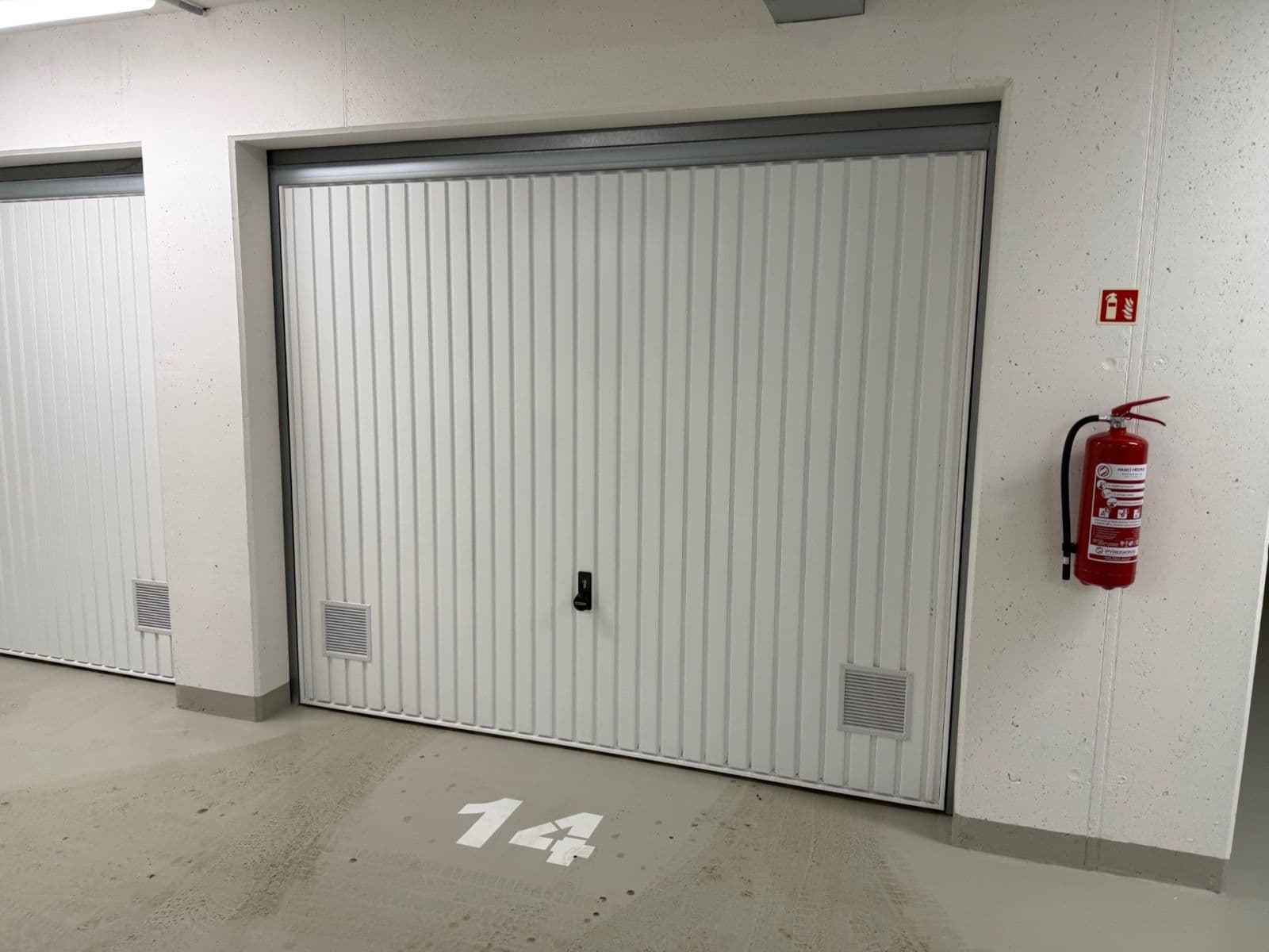 1 bedroom with open-plan kitchen flat to rent, 42 m², Fabiánové, Prague, Prague 1 bedroom with open-plan kitchen flat to rent, 42 m², Fabiánové, Prague, Prague