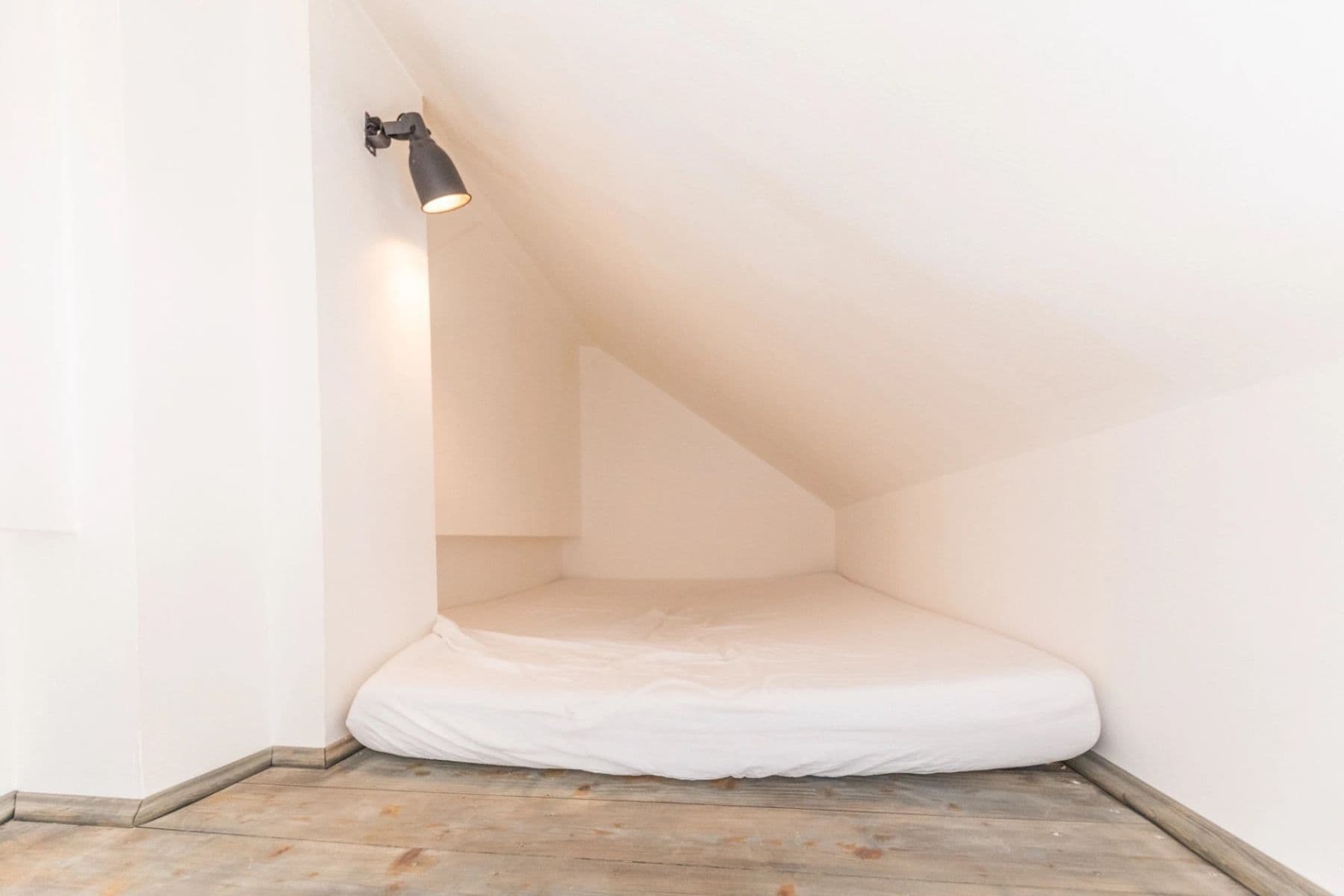 Studio flat to rent, 32 m², Na Neklance, Prague, Prague Studio flat to rent, 32 m², Na Neklance, Prague, Prague