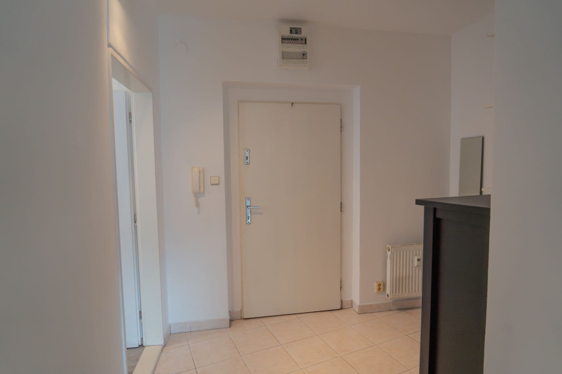 2 bedroom with open-plan kitchen flat to rent, 80 m², Kloboukova, Prague, Prague 2 bedroom with open-plan kitchen flat to rent, 80 m², Kloboukova, Prague, Prague