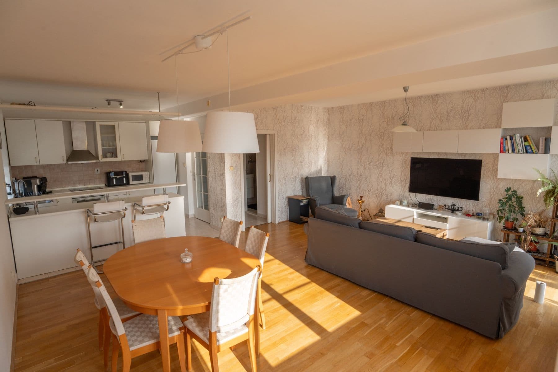 2 bedroom with open-plan kitchen flat to rent, 80 m², Kloboukova, Prague, Prague 2 bedroom with open-plan kitchen flat to rent, 80 m², Kloboukova, Prague, Prague