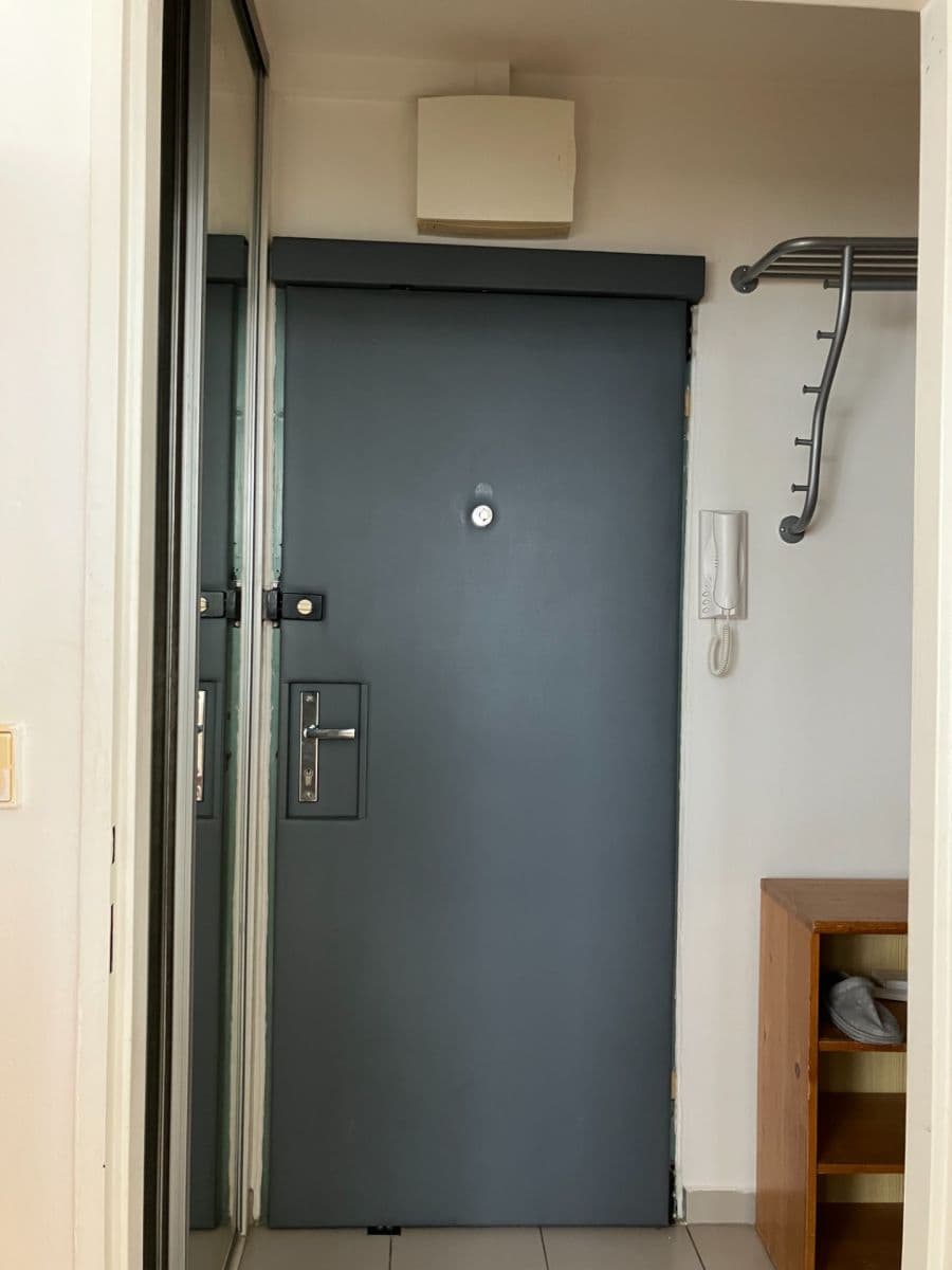 Studio flat to rent, 30 m², Nekvasilova, Prague, Prague Studio flat to rent, 30 m², Nekvasilova, Prague, Prague