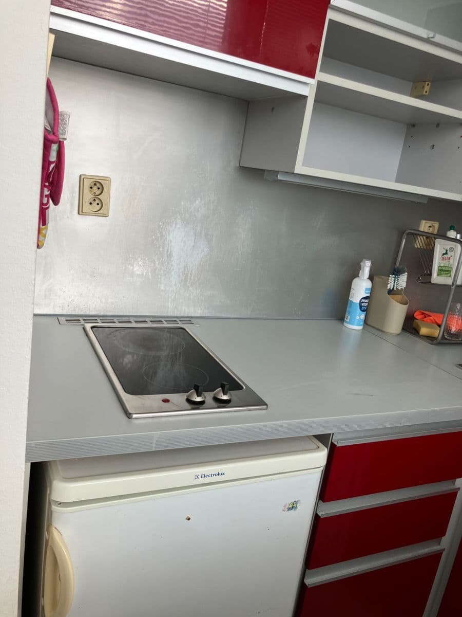 Studio flat to rent, 30 m², Nekvasilova, Prague, Prague Studio flat to rent, 30 m², Nekvasilova, Prague, Prague