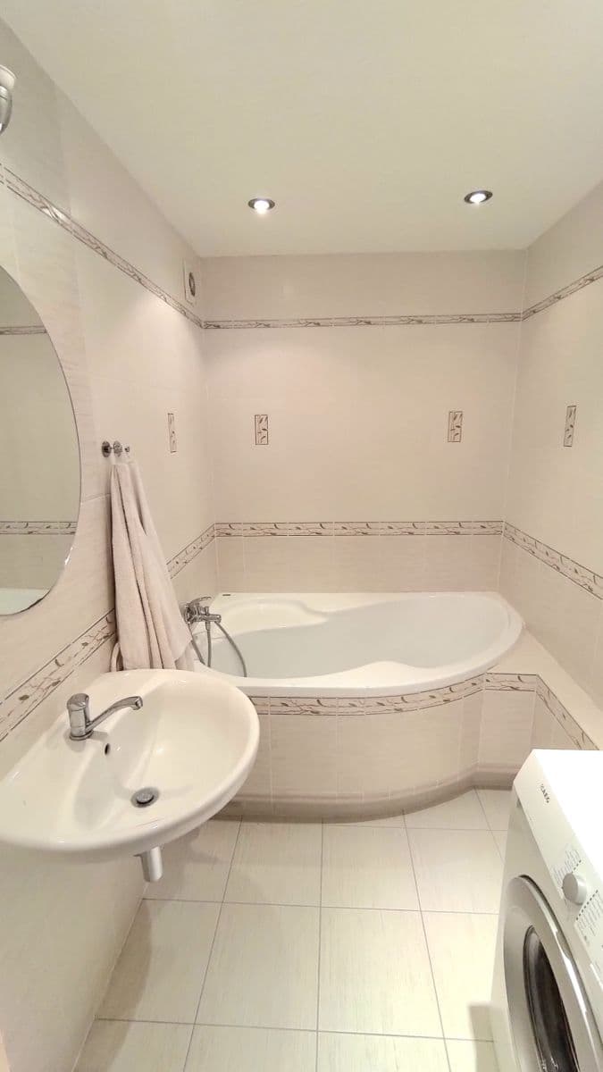 4 bedroom flat for sale, 84 m², Elplova, Brno, Jihomoravský Region 4 bedroom flat for sale, 84 m², Elplova, Brno, Jihomoravský Region