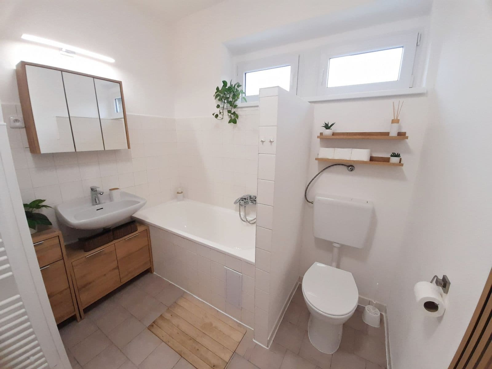 2 bedroom with open-plan kitchen flat to rent, 65 m², Pešinova, Brno, Jihomoravský Region 2 bedroom with open-plan kitchen flat to rent, 65 m², Pešinova, Brno, Jihomoravský Region