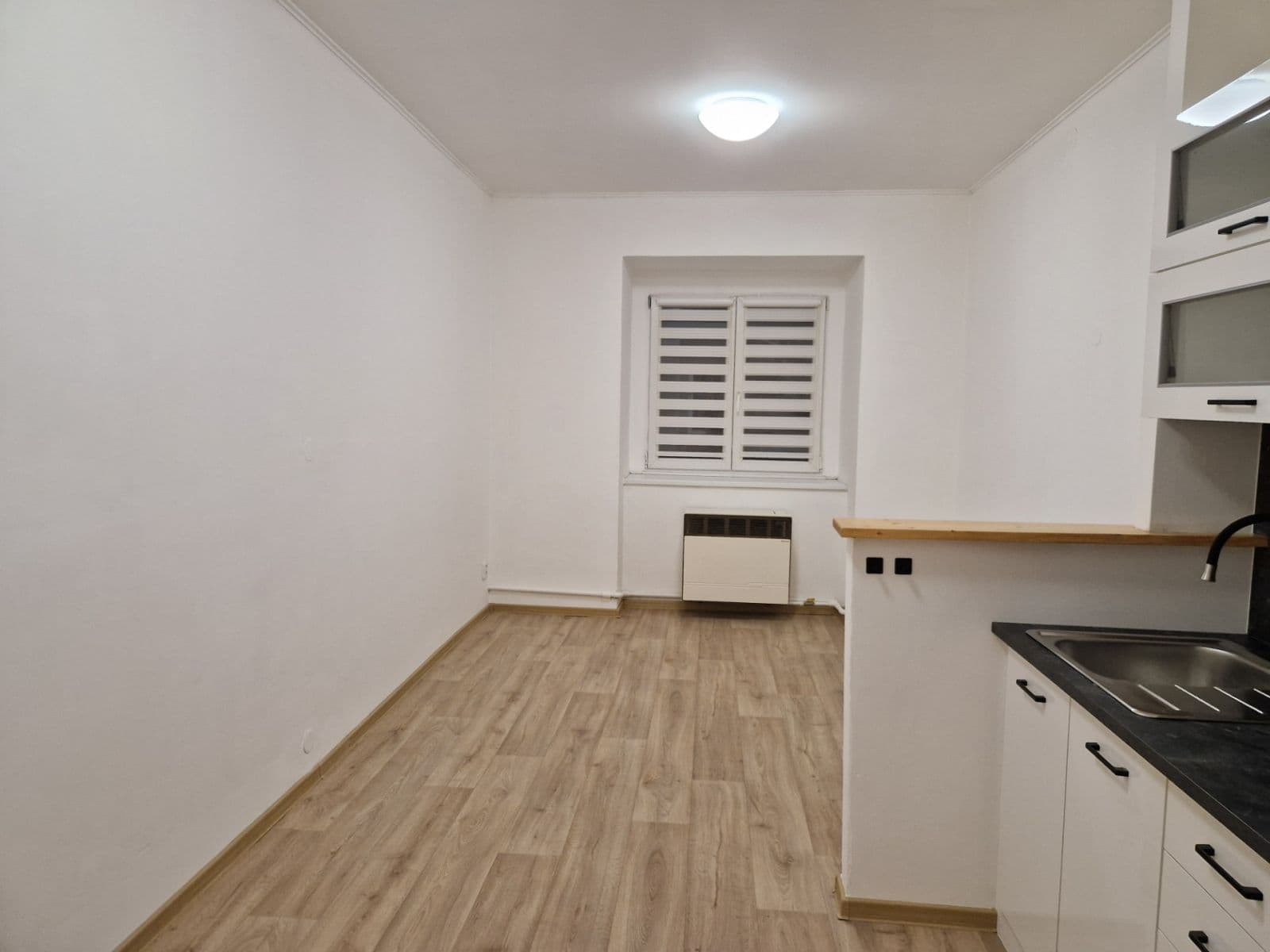 1 bedroom with open-plan kitchen flat to rent, 45 m², Hartigova, Prague, Prague 1 bedroom with open-plan kitchen flat to rent, 45 m², Hartigova, Prague, Prague