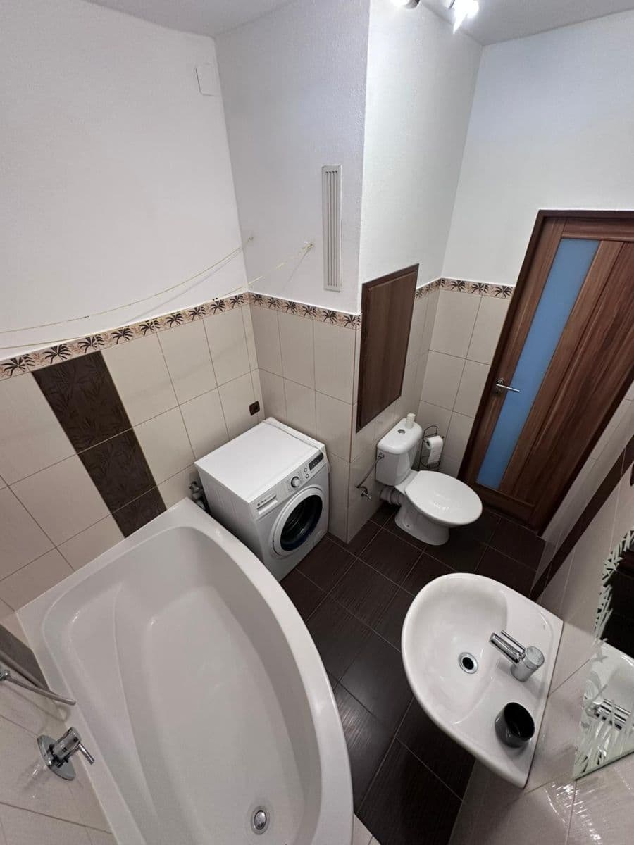 3 bedroom flat to rent, 64 m², Budivojova, České Budějovice, Jihočeský Region 3 bedroom flat to rent, 64 m², Budivojova, České Budějovice, Jihočeský Region