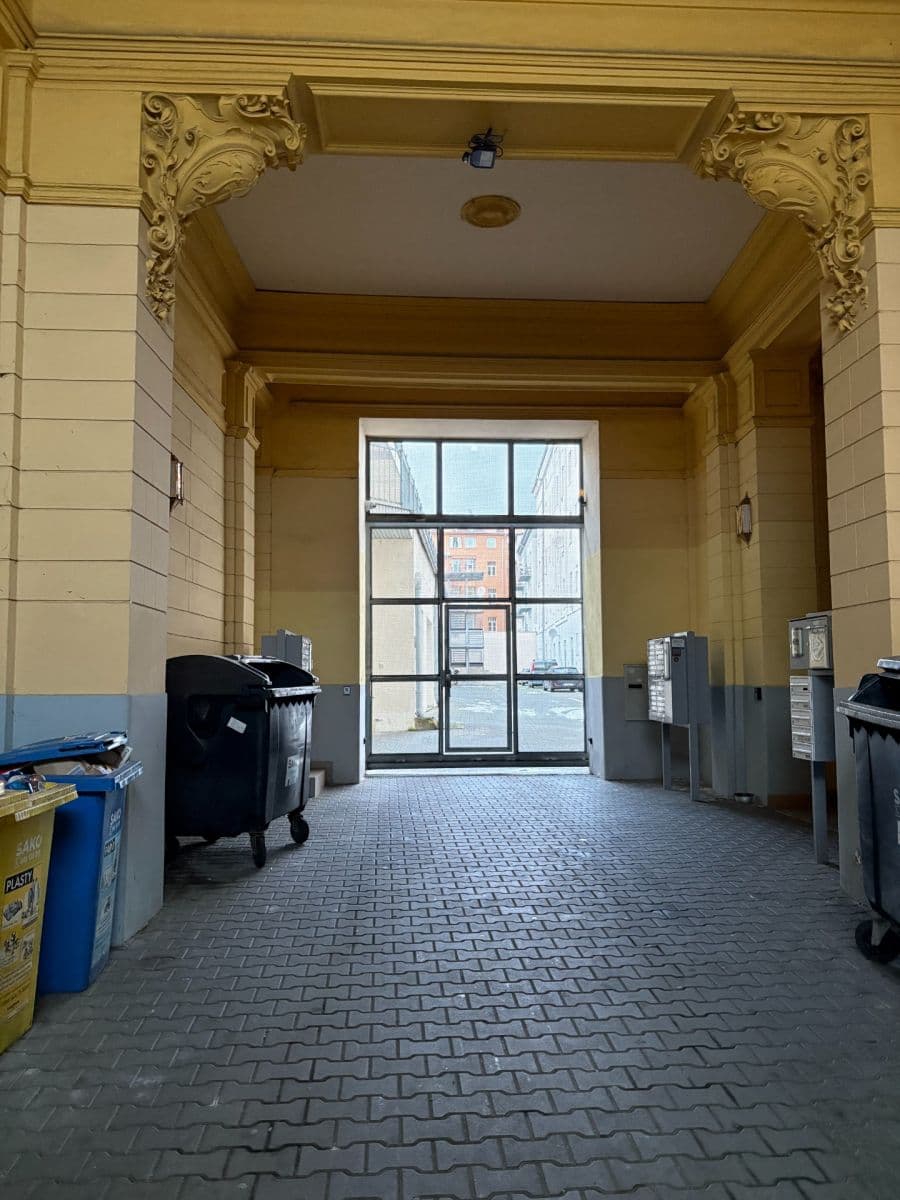 1 bedroom with open-plan kitchen flat to rent, 59 m², Cejl, Brno, Jihomoravský Region 1 bedroom with open-plan kitchen flat to rent, 59 m², Cejl, Brno, Jihomoravský Region