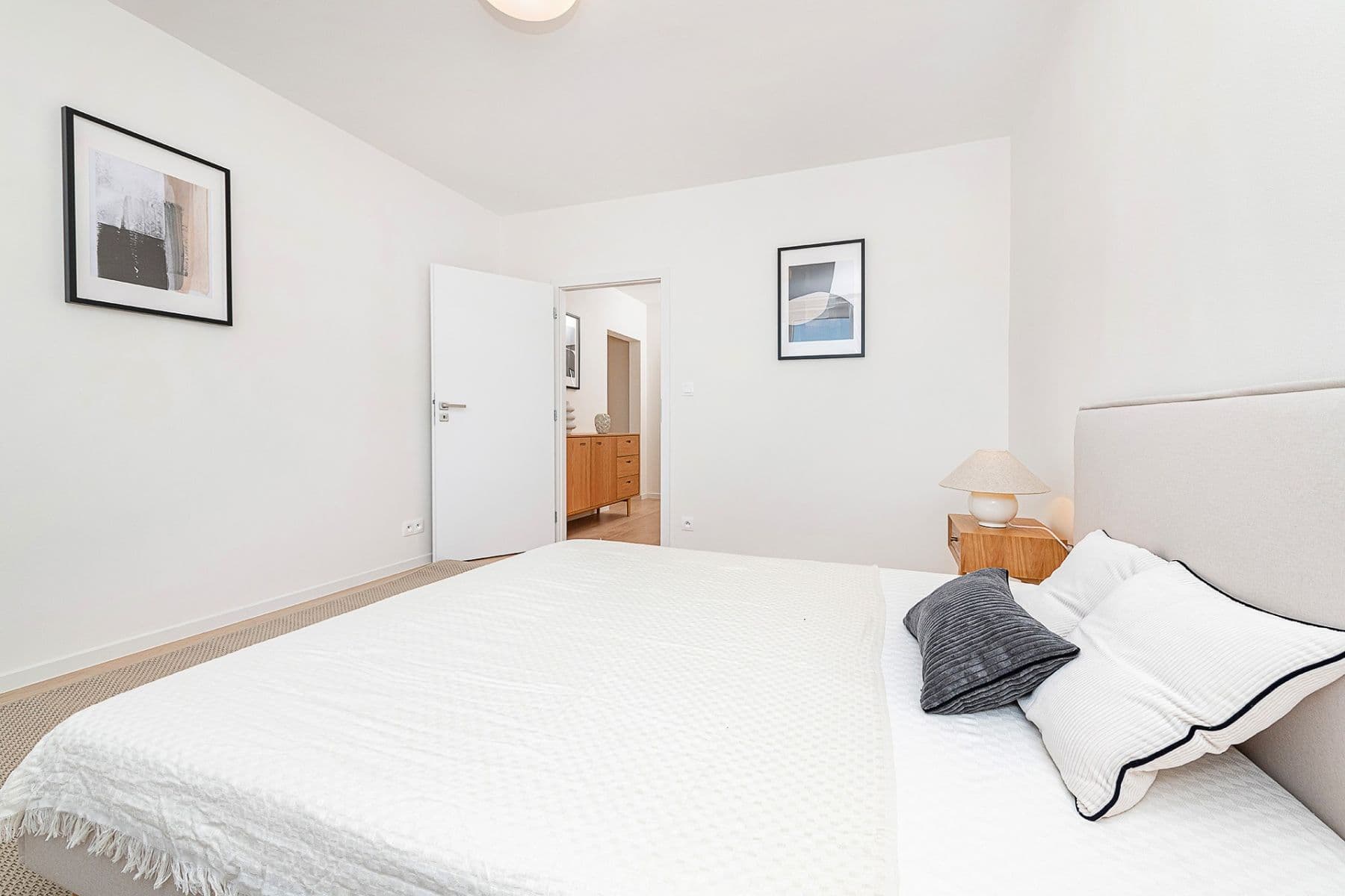 3 bedroom with open-plan kitchen flat for sale, 80 m², Hrusická, Prague, Prague 3 bedroom with open-plan kitchen flat for sale, 80 m², Hrusická, Prague, Prague