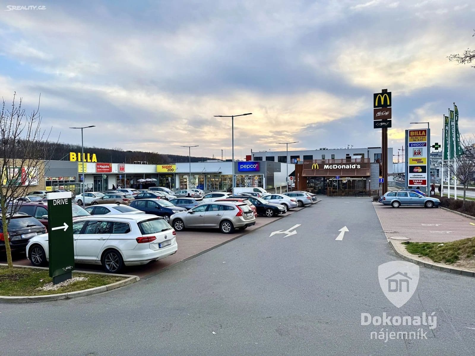 1 bedroom with open-plan kitchen flat to rent, 56 m², Poděbradská, Prague, Prague 1 bedroom with open-plan kitchen flat to rent, 56 m², Poděbradská, Prague, Prague