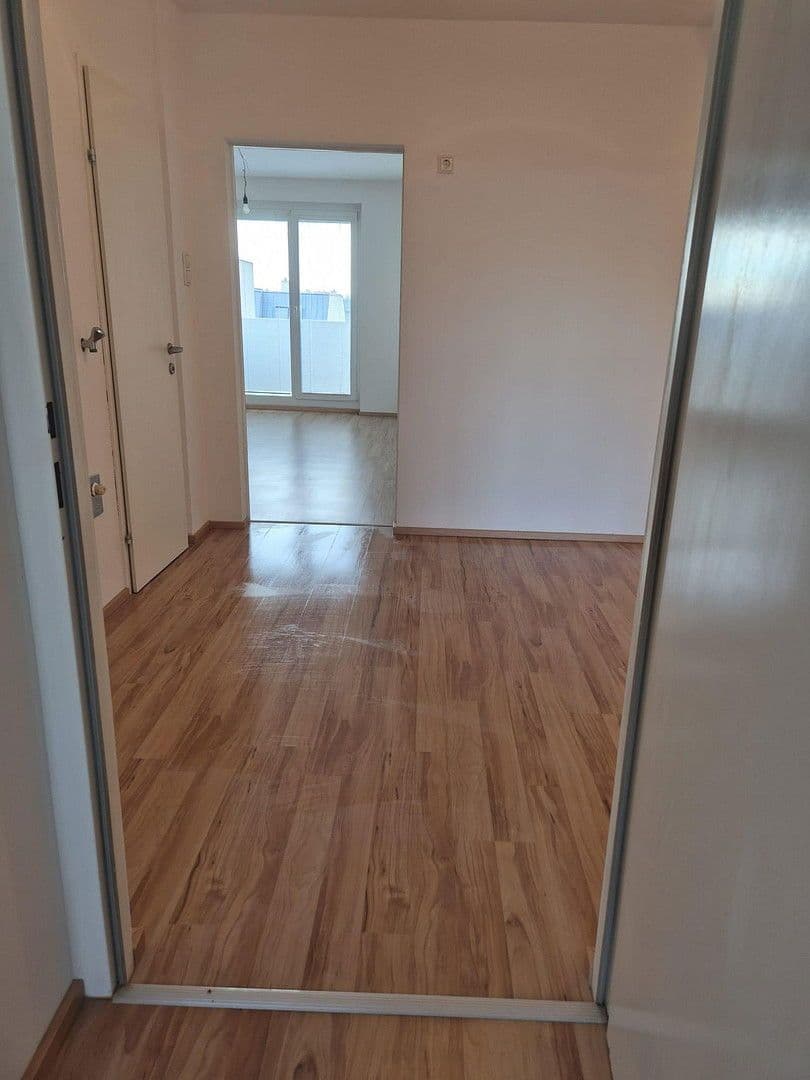 3 bedroom flat to rent, 70 m², Schwechat, Lower Austria 3 bedroom flat to rent, 70 m², Schwechat, Lower Austria