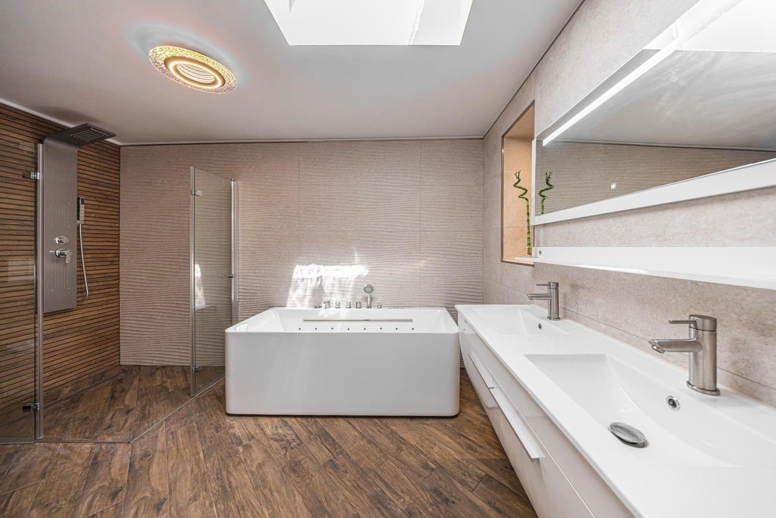 house for sale, 1,560 m², Landsberger Straße 65, Halle, Saxony-Anhalt house for sale, 1,560 m², Landsberger Straße 65, Halle, Saxony-Anhalt