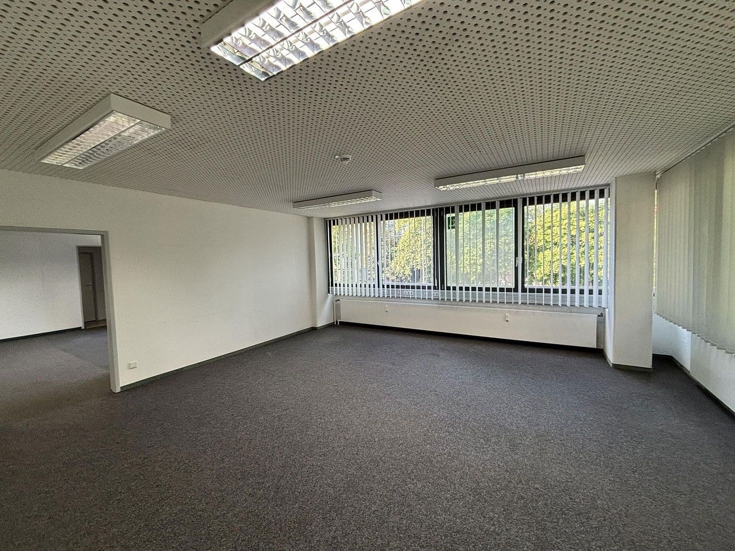 office to rent, 120 m², Münsterstrasse 330, Düsseldorf, North Rhine-Westphalia office to rent, 120 m², Münsterstrasse 330, Düsseldorf, North Rhine-Westphalia