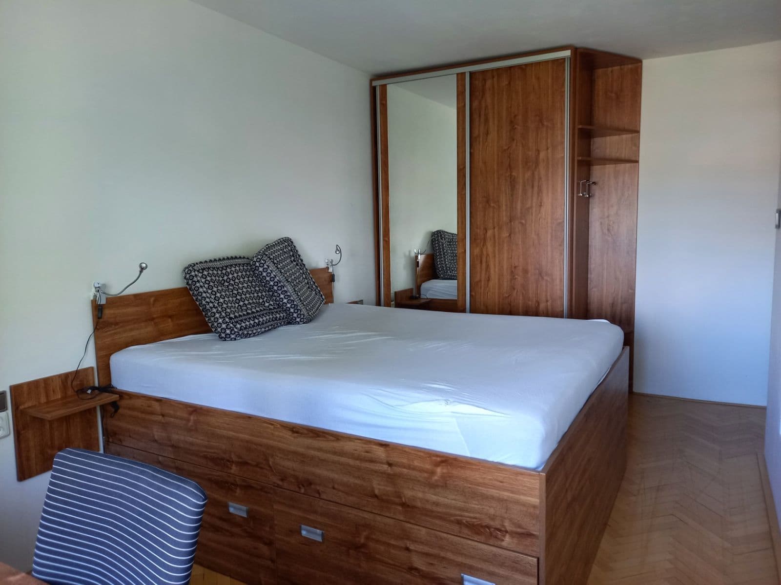 1 bedroom with open-plan kitchen flat to rent, 47 m², Zengrova, Prague, Prague 1 bedroom with open-plan kitchen flat to rent, 47 m², Zengrova, Prague, Prague