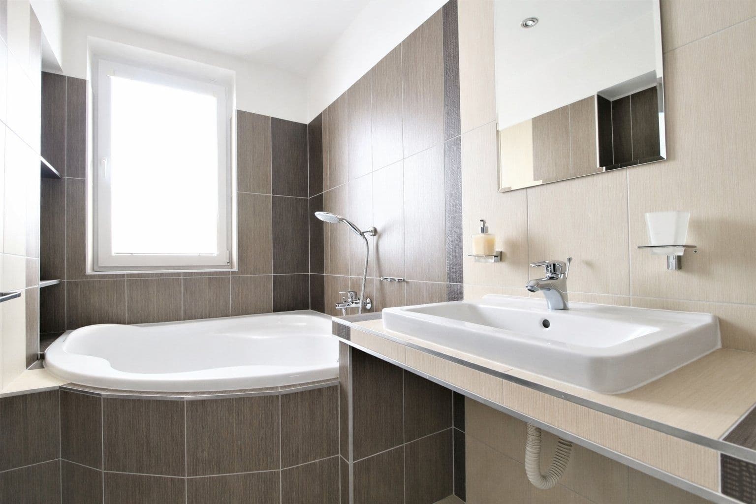 2 bedroom with open-plan kitchen flat to rent, 85 m², Lhota u Příbramě, Středočeský Region 2 bedroom with open-plan kitchen flat to rent, 85 m², Lhota u Příbramě, Středočeský Region