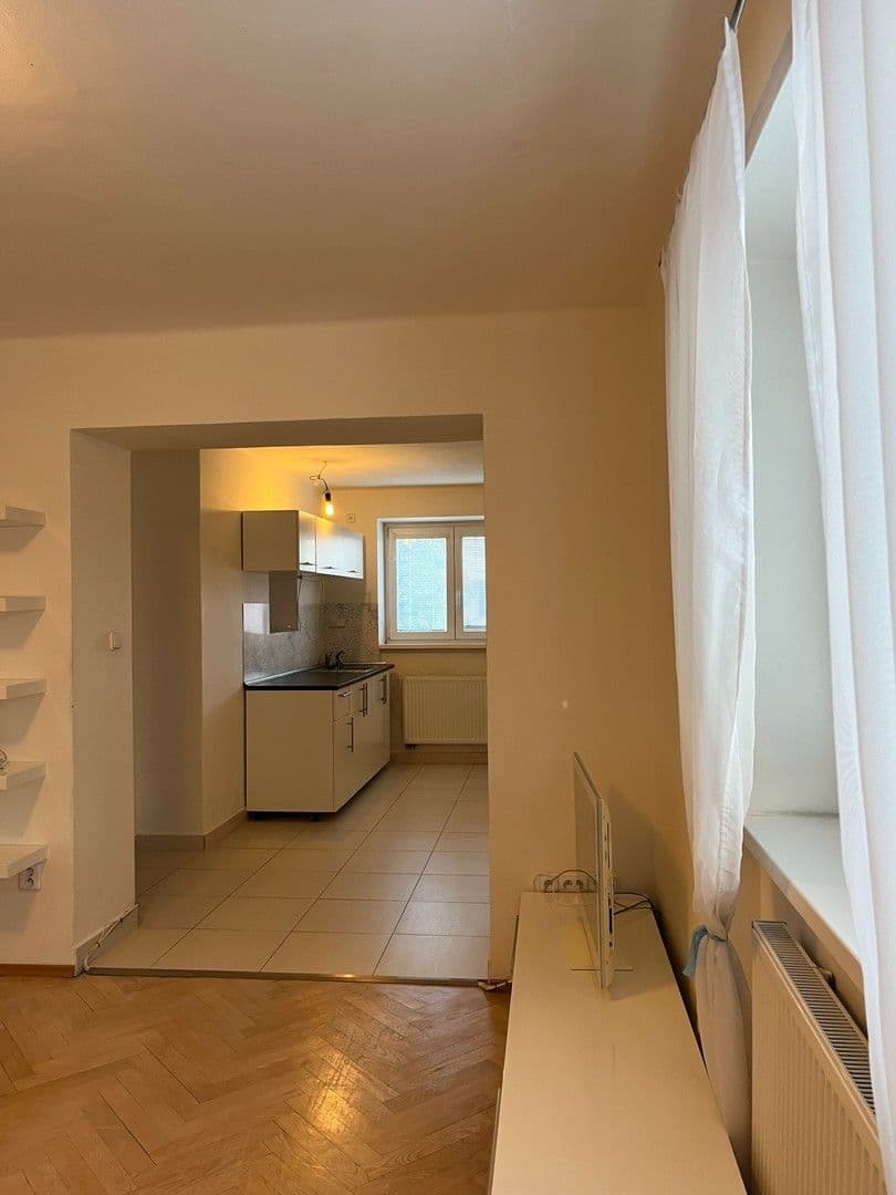 2 bedroom flat to rent, 47 m², Dašická, Pardubice, Pardubický Region 2 bedroom flat to rent, 47 m², Dašická, Pardubice, Pardubický Region