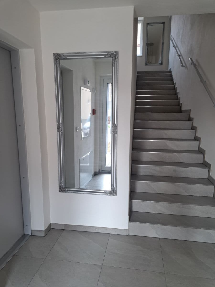 1 bedroom with open-plan kitchen flat to rent, 49 m², Nová ulice, Střelice, Jihomoravský Region 1 bedroom with open-plan kitchen flat to rent, 49 m², Nová ulice, Střelice, Jihomoravský Region