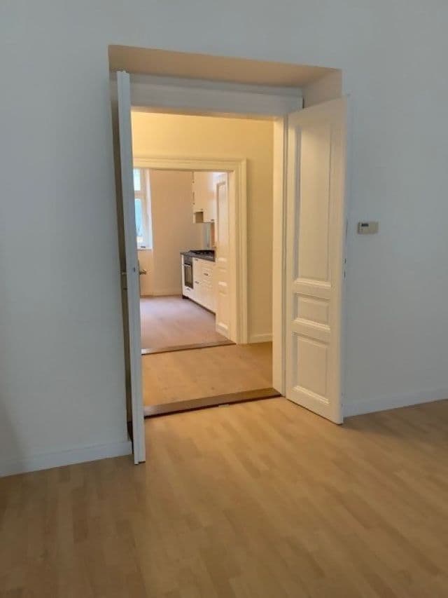 3 bedroom flat to rent, 120 m², Heřmanova, Prague, Prague 3 bedroom flat to rent, 120 m², Heřmanova, Prague, Prague