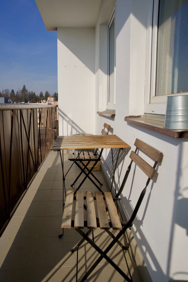 3 bedroom with open-plan kitchen flat to rent, 75 m², Nad Olšinami, Prague, Prague 3 bedroom with open-plan kitchen flat to rent, 75 m², Nad Olšinami, Prague, Prague