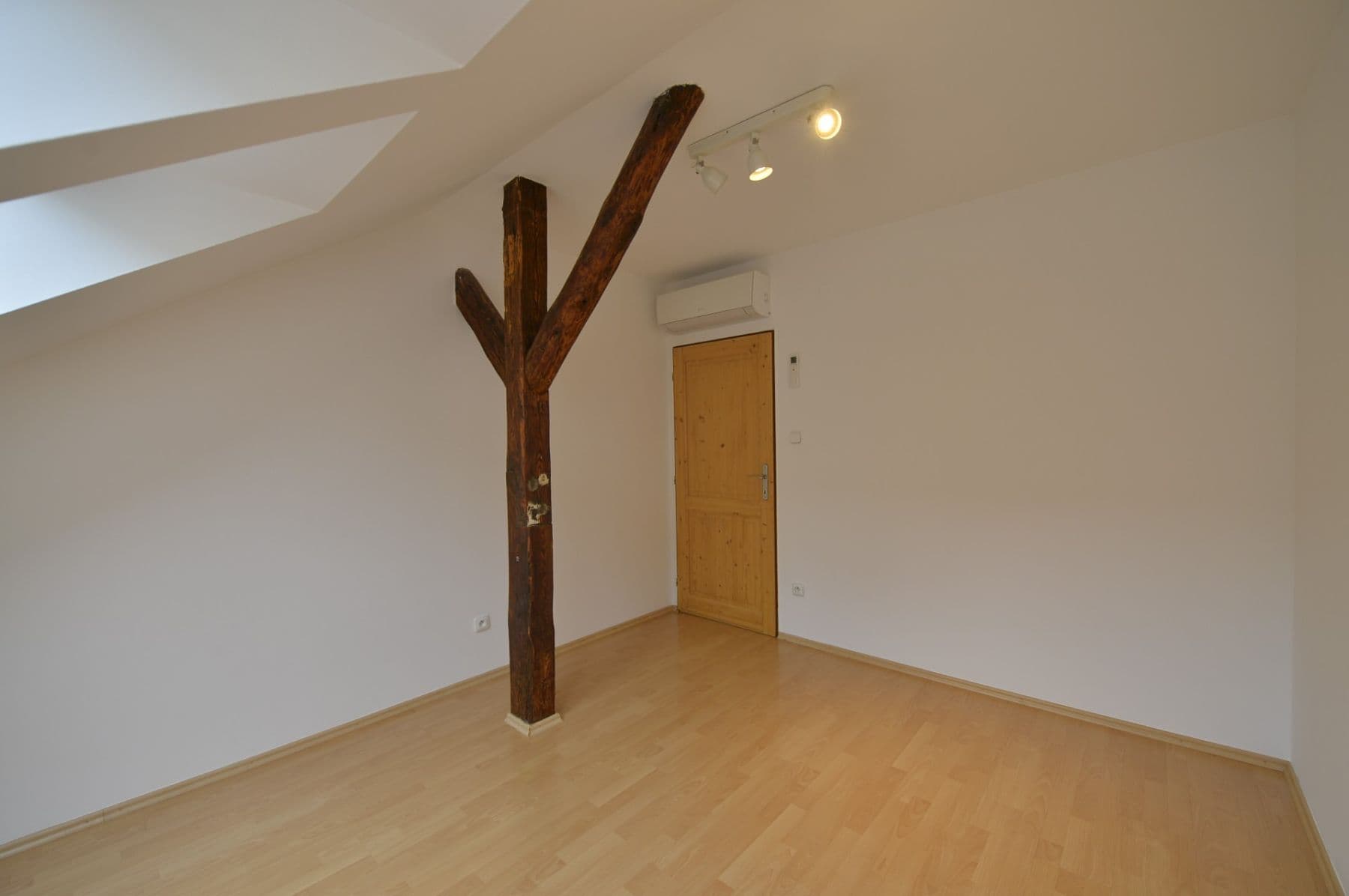 3 bedroom with open-plan kitchen flat for sale, 112 m², J. Š. Baara, České Budějovice, Jihočeský Region 3 bedroom with open-plan kitchen flat for sale, 112 m², J. Š. Baara, České Budějovice, Jihočeský Region