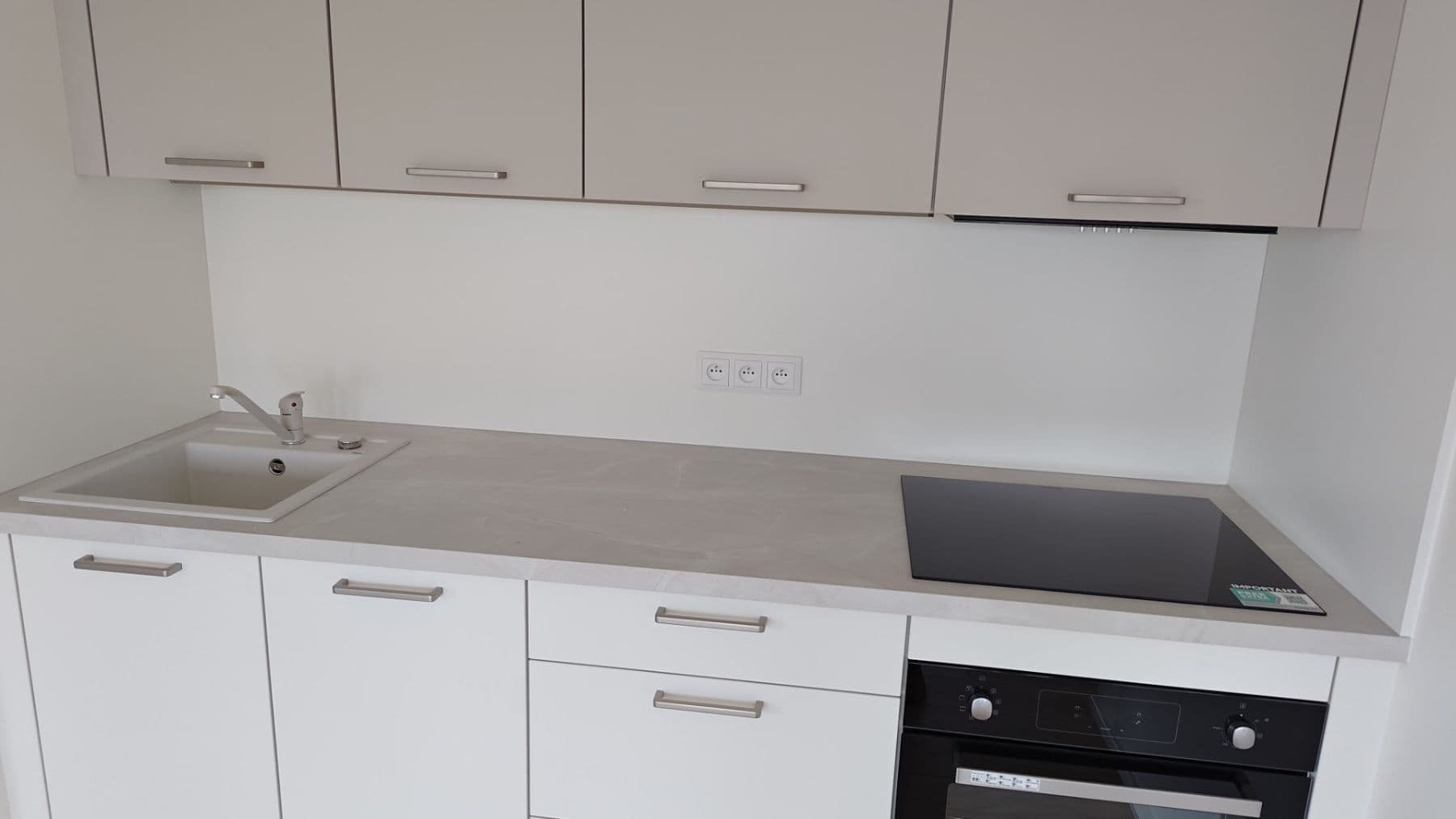 1 bedroom with open-plan kitchen flat to rent, 61 m², Poděbradská, Prague, Prague 1 bedroom with open-plan kitchen flat to rent, 61 m², Poděbradská, Prague, Prague