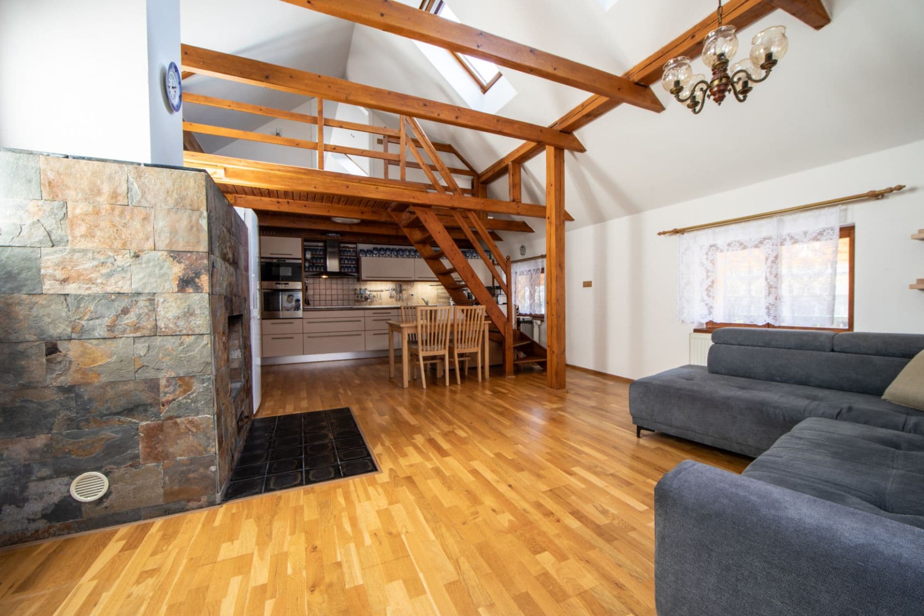 5 bedroom with open-plan kitchen flat for sale, 156 m², Hlubočepská, Prague, Prague 5 bedroom with open-plan kitchen flat for sale, 156 m², Hlubočepská, Prague, Prague