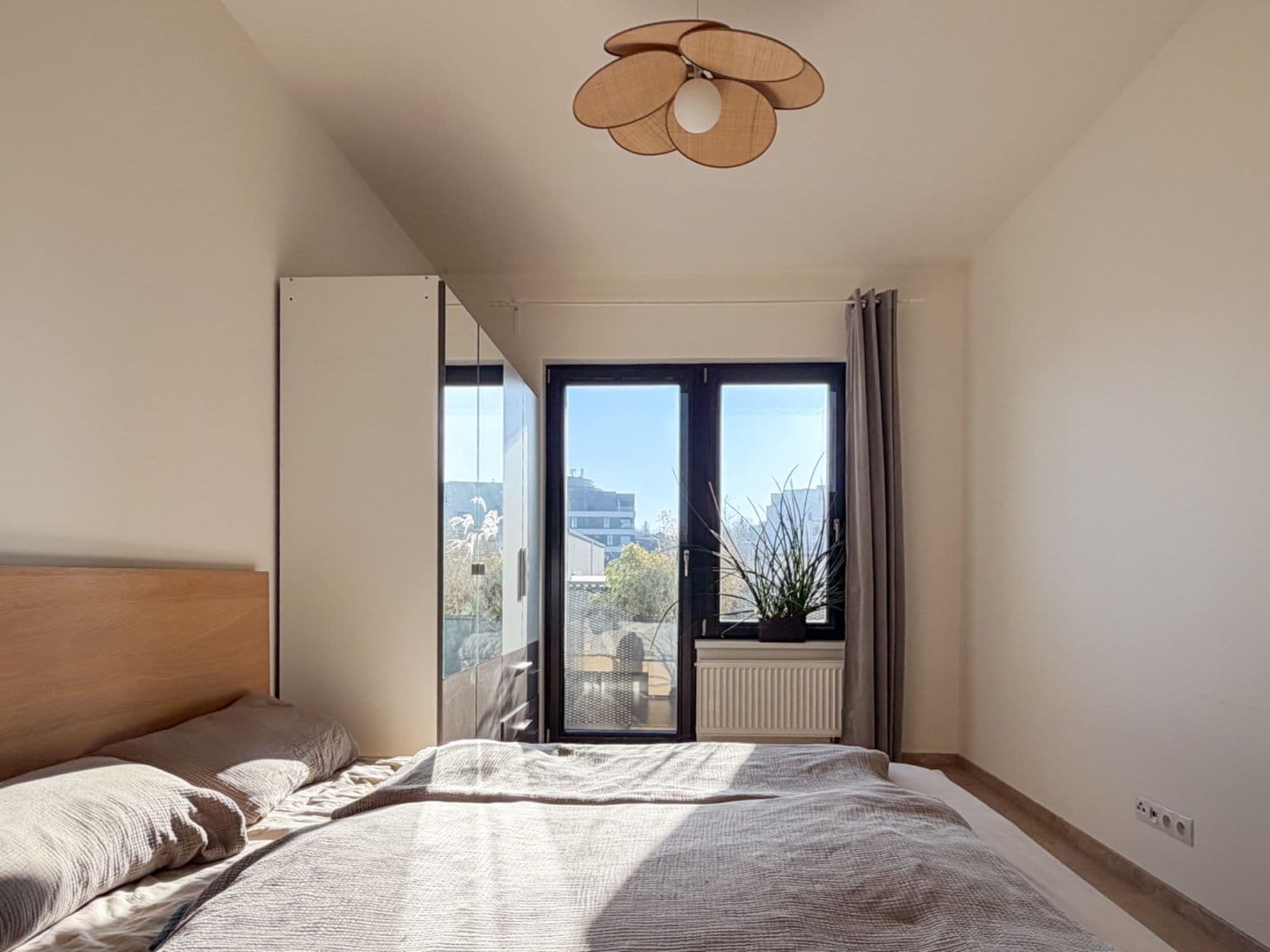 2 bedroom with open-plan kitchen flat to rent, 85 m², Nyklíčkova, Prague, Prague 2 bedroom with open-plan kitchen flat to rent, 85 m², Nyklíčkova, Prague, Prague