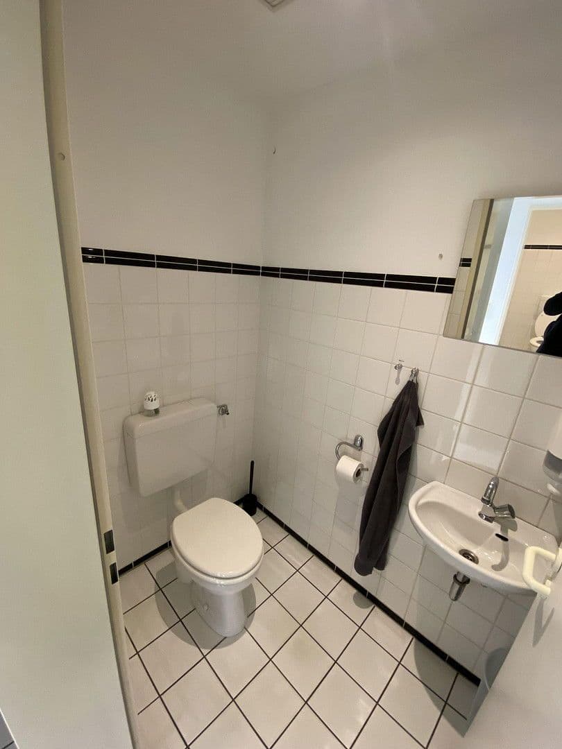 non-residential property to rent, 5,000 m², Auffeld, 33, Tönisvorst, North Rhine-Westphalia non-residential property to rent, 5,000 m², Auffeld, 33, Tönisvorst, North Rhine-Westphalia