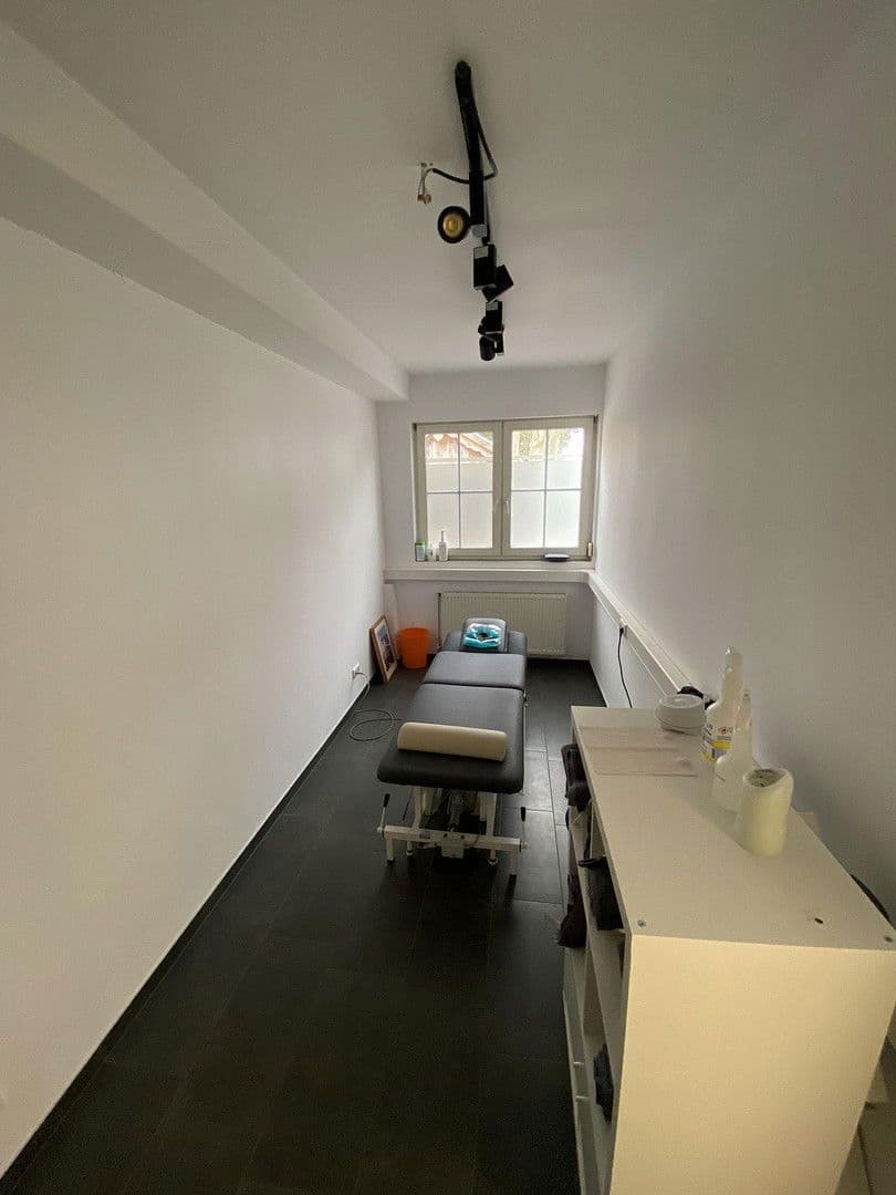 non-residential property to rent, 5,000 m², Auffeld, 33, Tönisvorst, North Rhine-Westphalia non-residential property to rent, 5,000 m², Auffeld, 33, Tönisvorst, North Rhine-Westphalia