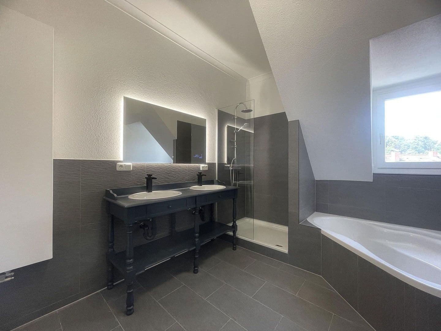 house for sale, 172 m², Müllheim im Markgräflerland, Baden-Württemberg house for sale, 172 m², Müllheim im Markgräflerland, Baden-Württemberg