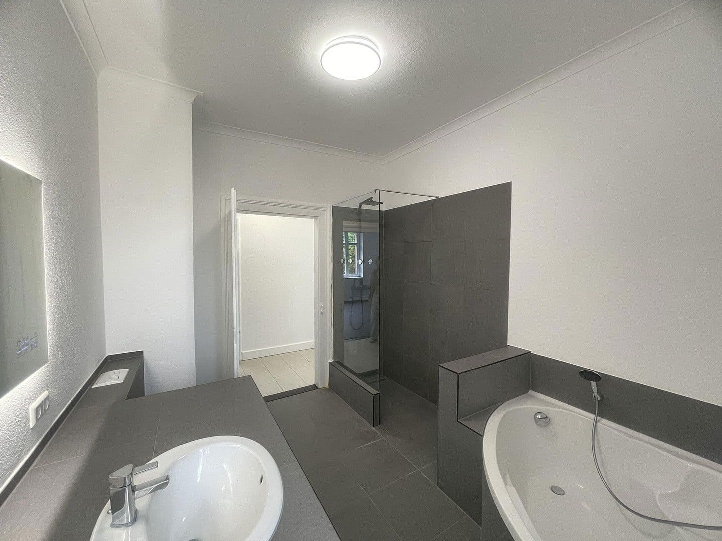 house for sale, 172 m², Müllheim im Markgräflerland, Baden-Württemberg house for sale, 172 m², Müllheim im Markgräflerland, Baden-Württemberg