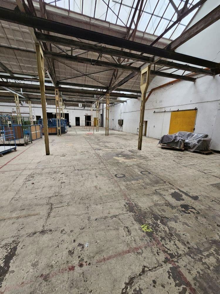 non-residential property to rent, 8,000 m², Solingen, North Rhine-Westphalia non-residential property to rent, 8,000 m², Solingen, North Rhine-Westphalia