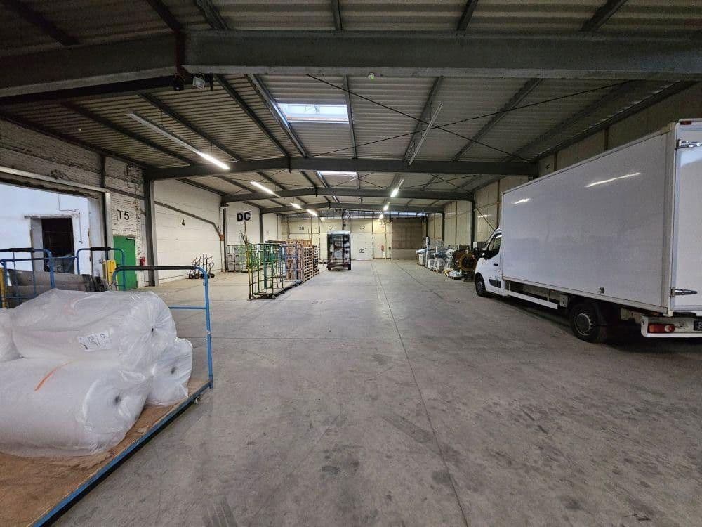 non-residential property to rent, 8,000 m², Solingen, North Rhine-Westphalia non-residential property to rent, 8,000 m², Solingen, North Rhine-Westphalia