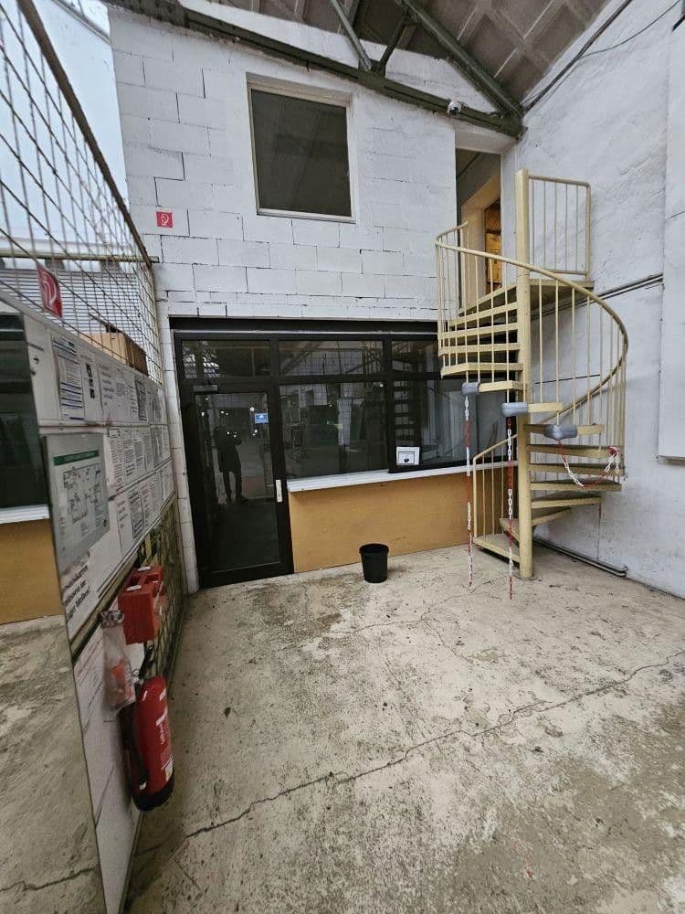 non-residential property to rent, 8,000 m², Solingen, North Rhine-Westphalia non-residential property to rent, 8,000 m², Solingen, North Rhine-Westphalia