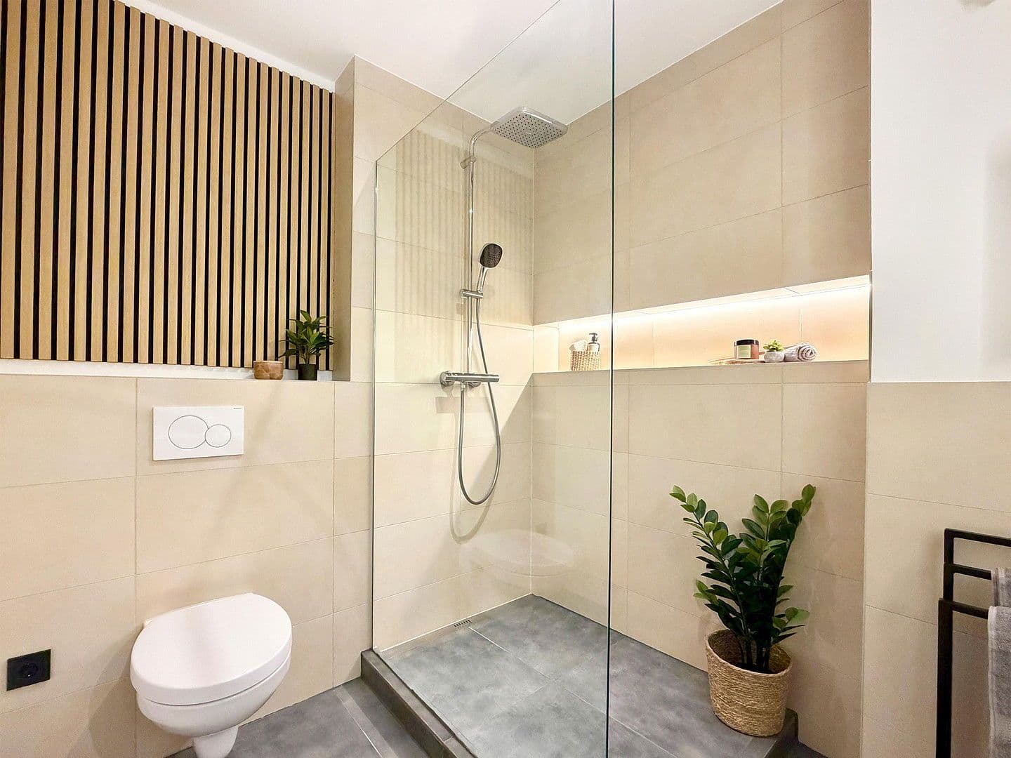 2 bedroom with open-plan kitchen flat for sale, 93 m², Saarlouis, Saarland 2 bedroom with open-plan kitchen flat for sale, 93 m², Saarlouis, Saarland