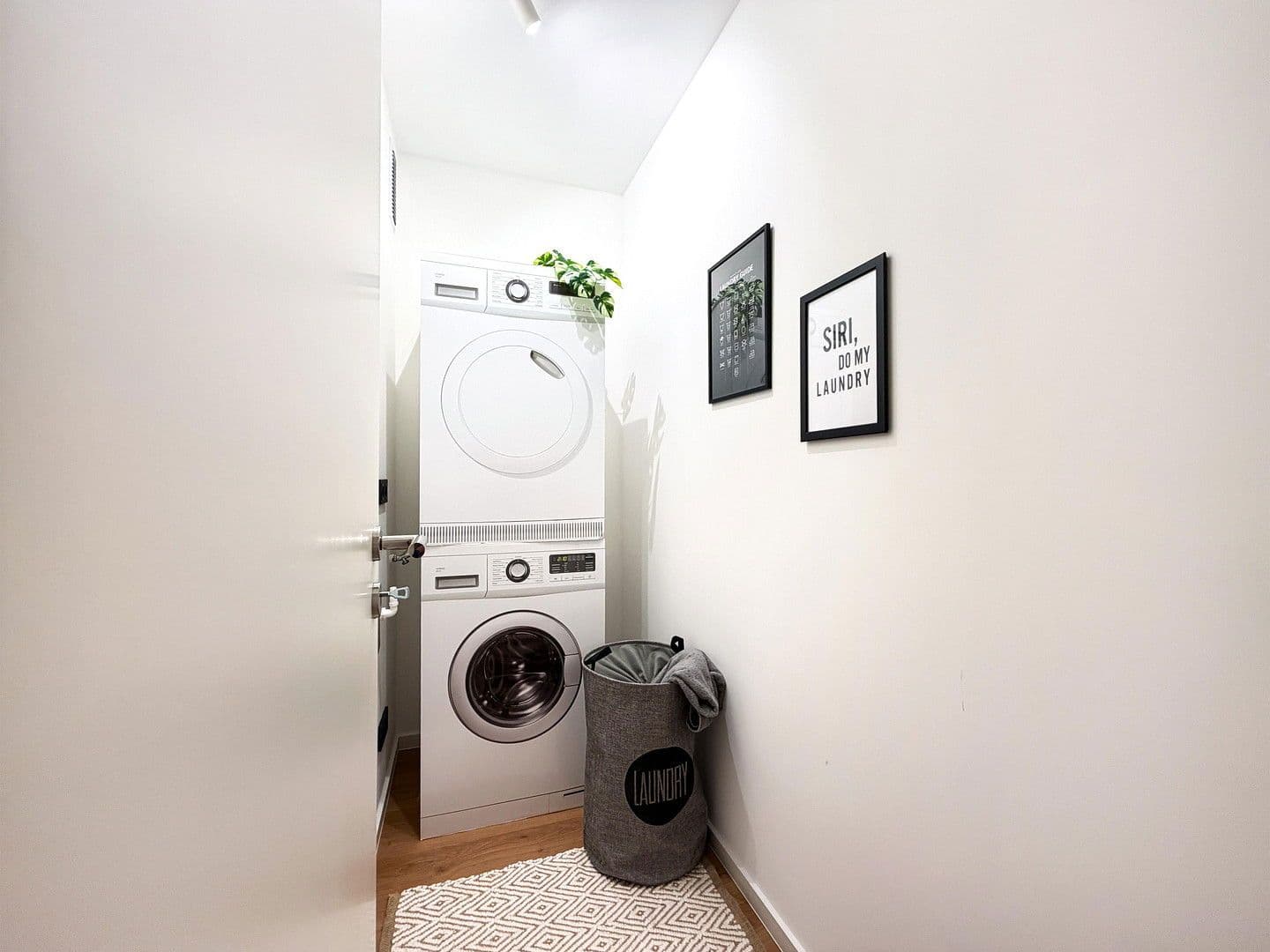 2 bedroom with open-plan kitchen flat for sale, 93 m², Saarlouis, Saarland 2 bedroom with open-plan kitchen flat for sale, 93 m², Saarlouis, Saarland