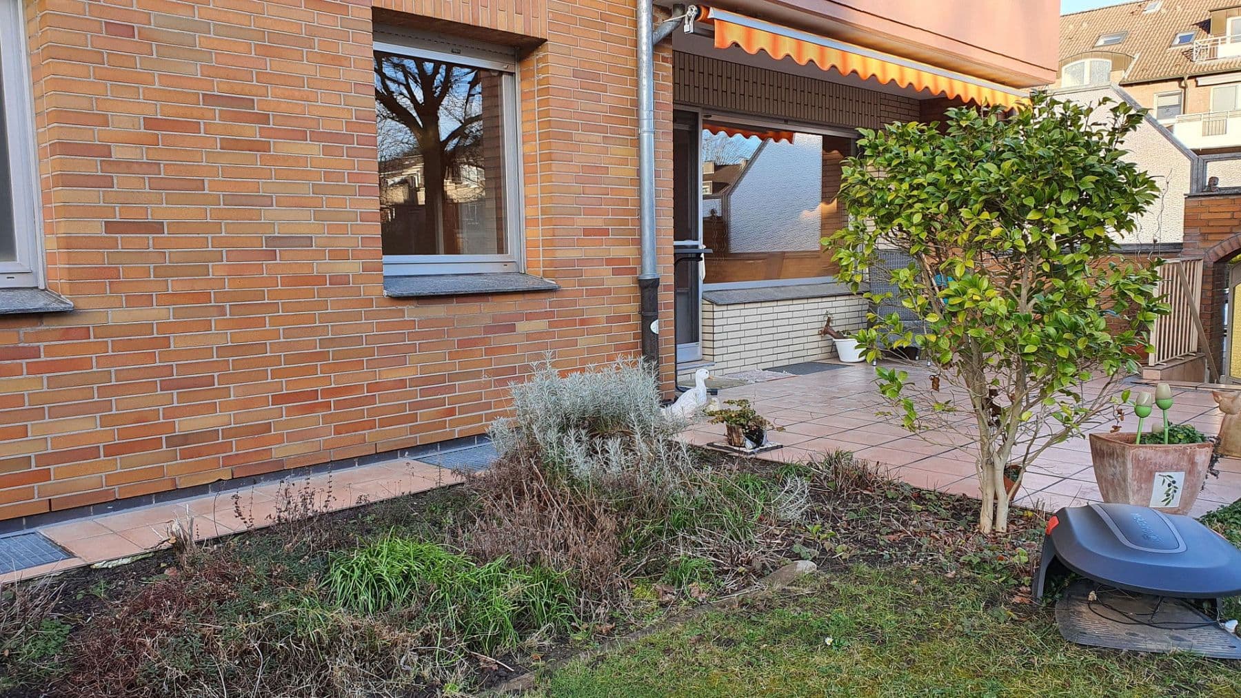 3 bedroom with open-plan kitchen flat to rent, 130 m², Duisburg, North Rhine-Westphalia 3 bedroom with open-plan kitchen flat to rent, 130 m², Duisburg, North Rhine-Westphalia