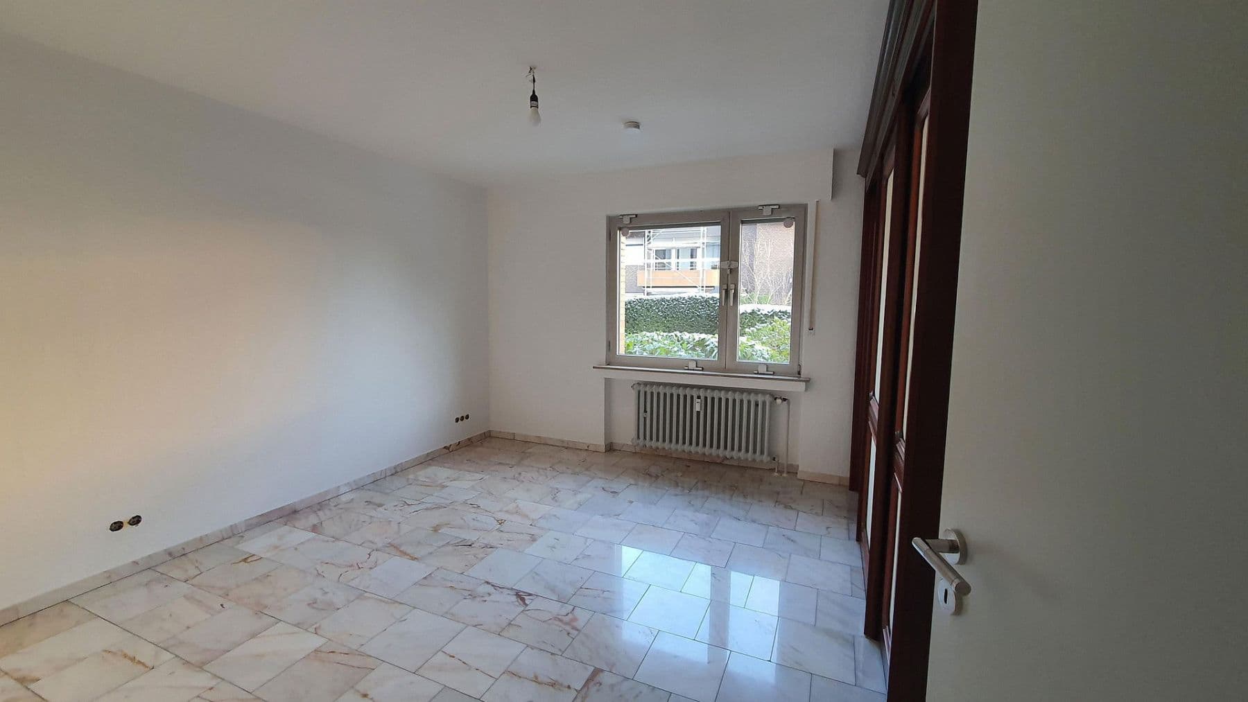 3 bedroom with open-plan kitchen flat to rent, 130 m², Duisburg, North Rhine-Westphalia 3 bedroom with open-plan kitchen flat to rent, 130 m², Duisburg, North Rhine-Westphalia