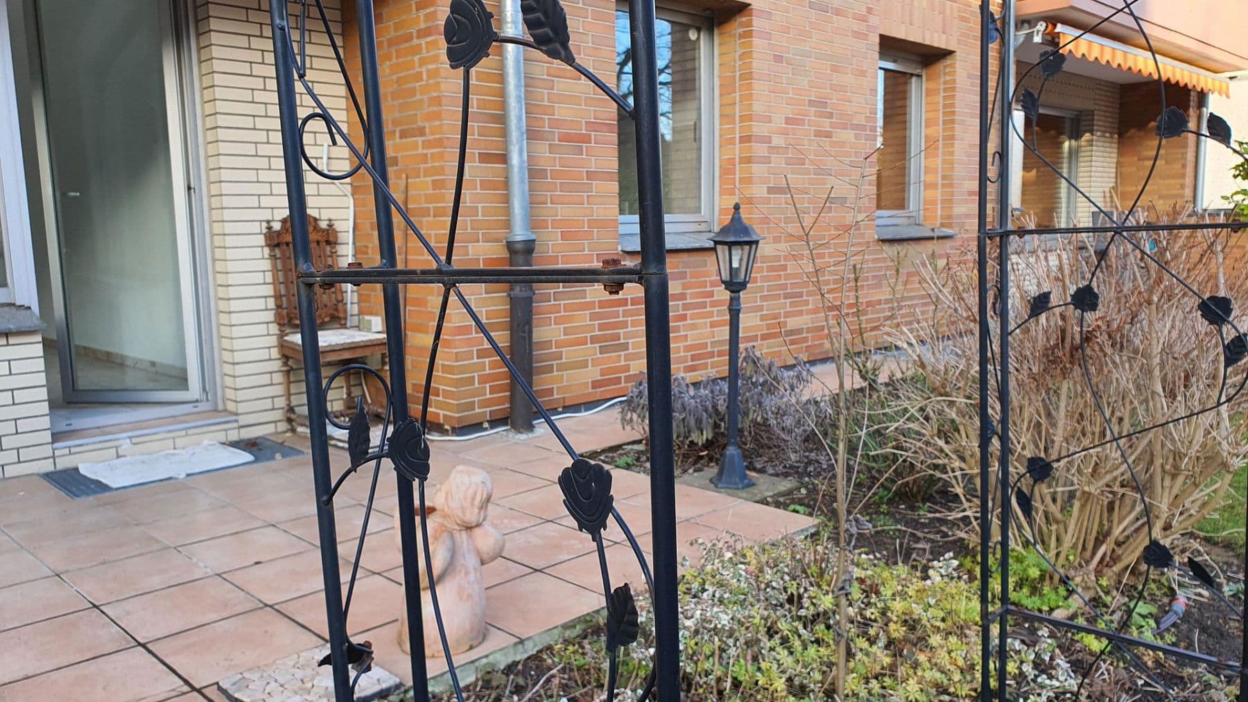 3 bedroom with open-plan kitchen flat to rent, 130 m², Duisburg, North Rhine-Westphalia 3 bedroom with open-plan kitchen flat to rent, 130 m², Duisburg, North Rhine-Westphalia