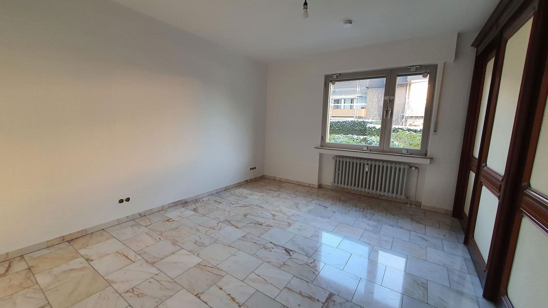 3 bedroom with open-plan kitchen flat to rent, 130 m², Duisburg, North Rhine-Westphalia 3 bedroom with open-plan kitchen flat to rent, 130 m², Duisburg, North Rhine-Westphalia