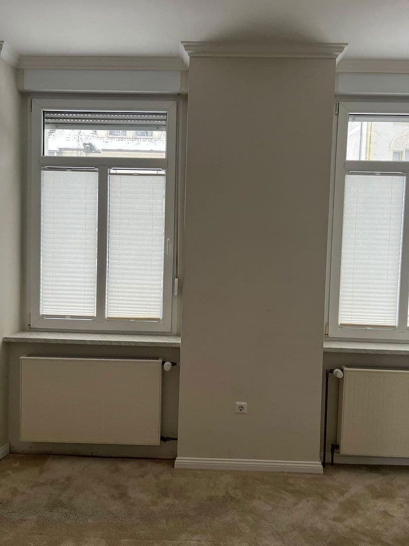 4 bedroom with open-plan kitchen flat to rent, 150 m², Wupperstr. 101, Solingen, North Rhine-Westphalia 4 bedroom with open-plan kitchen flat to rent, 150 m², Wupperstr. 101, Solingen, North Rhine-Westphalia