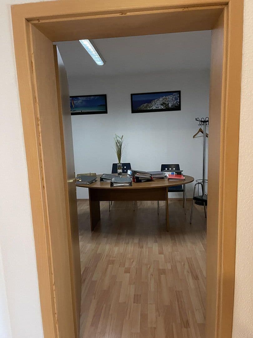 non-residential property to rent, 1,450 m², Eberswalde, Brandenburg non-residential property to rent, 1,450 m², Eberswalde, Brandenburg