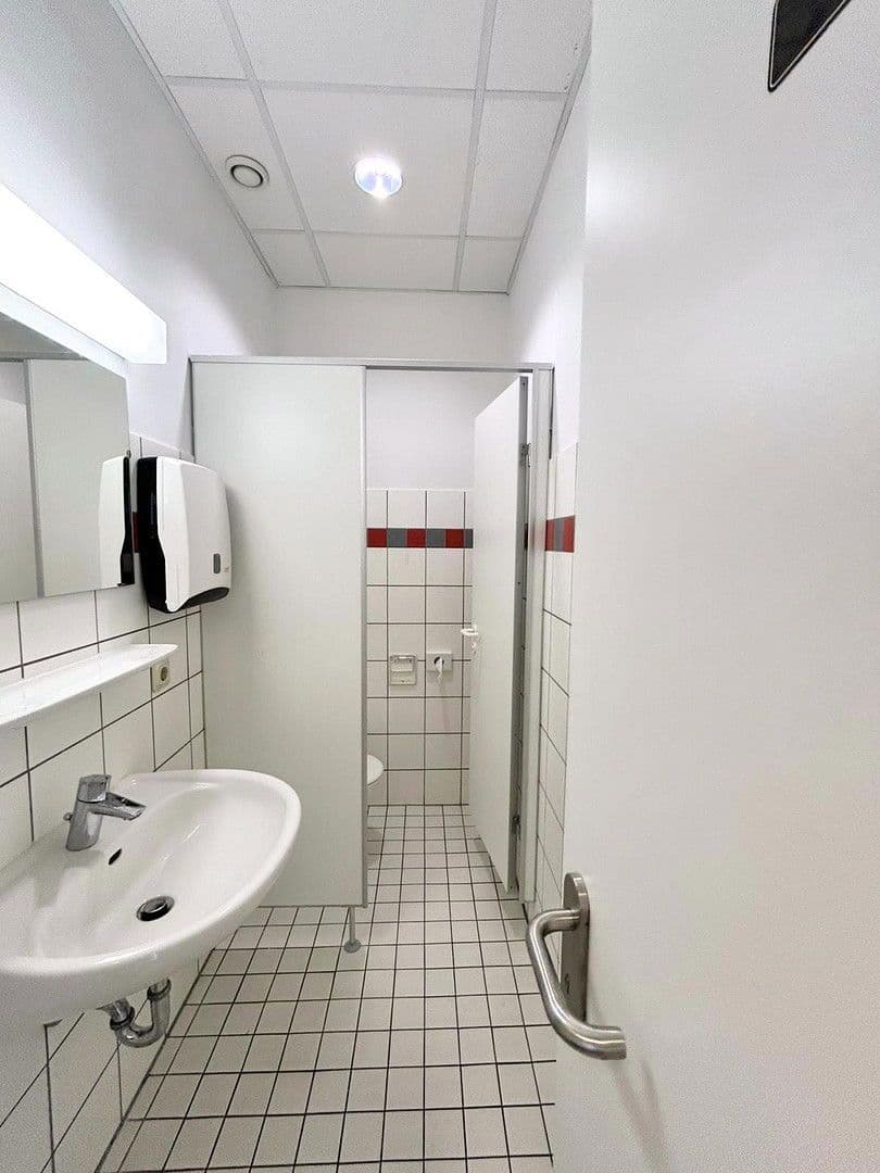 office to rent, 150 m², Lilienthalstraße 5b, Schönefeld, Brandenburg office to rent, 150 m², Lilienthalstraße 5b, Schönefeld, Brandenburg