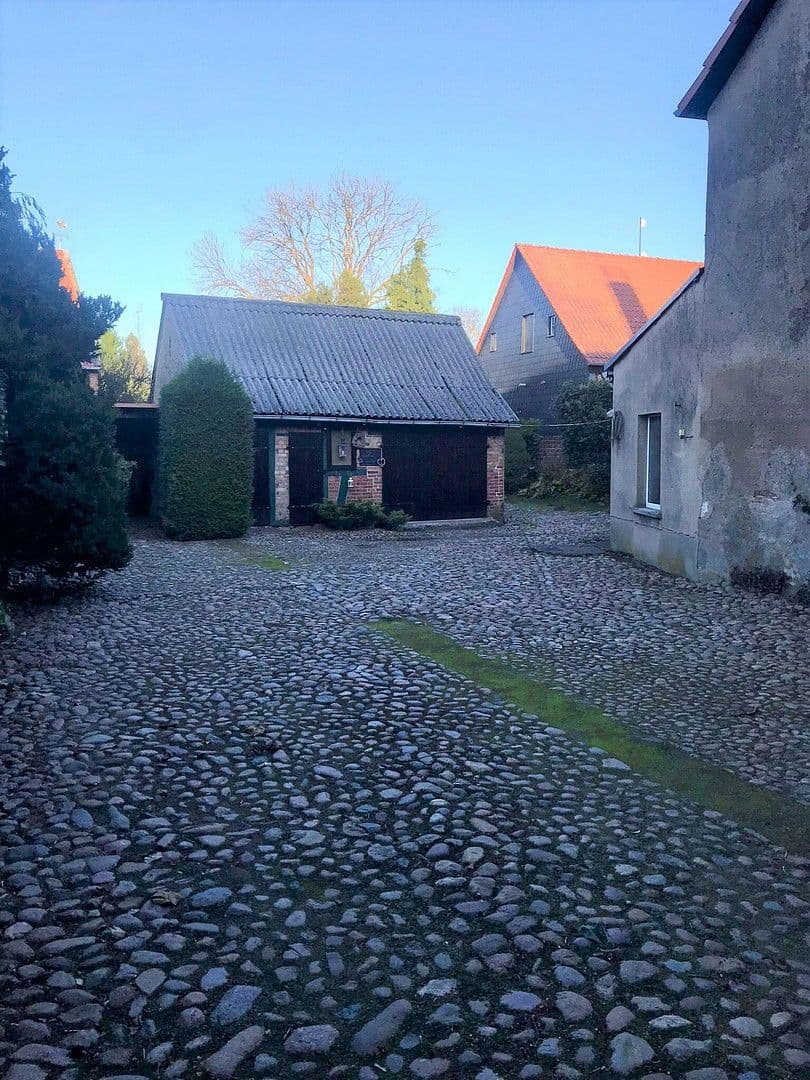 house for sale, 260 m², Lindenplatz 1, Arendsee (Altmark), Saxony-Anhalt house for sale, 260 m², Lindenplatz 1, Arendsee (Altmark), Saxony-Anhalt