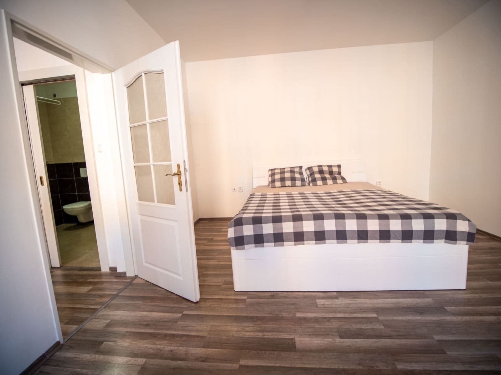 1 bedroom with open-plan kitchen flat to rent, 44 m², Cejl, Brno, Jihomoravský Region 1 bedroom with open-plan kitchen flat to rent, 44 m², Cejl, Brno, Jihomoravský Region