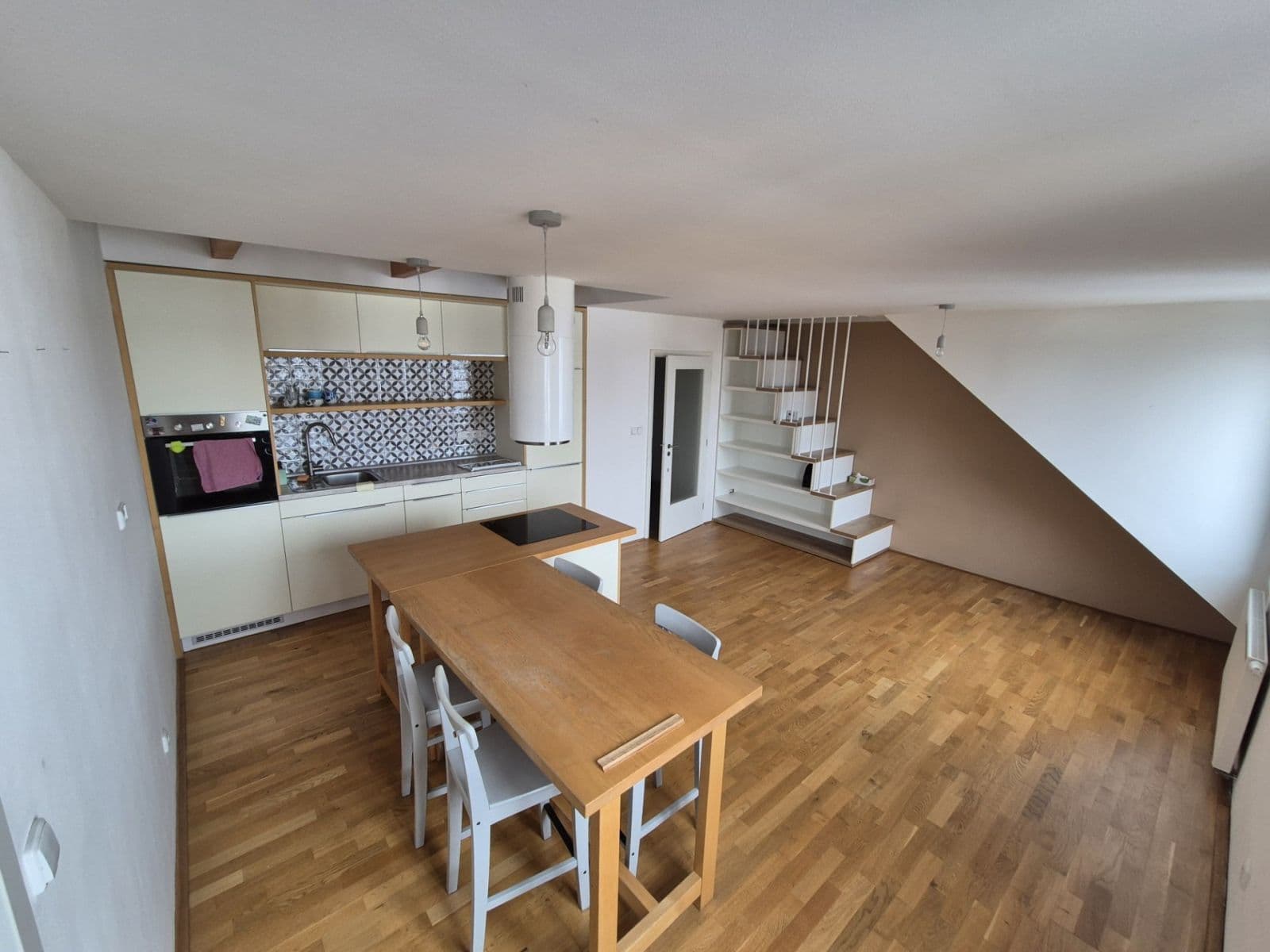 1 bedroom with open-plan kitchen flat for sale, 75 m², Štítného, Tábor, Jihočeský Region 1 bedroom with open-plan kitchen flat for sale, 75 m², Štítného, Tábor, Jihočeský Region